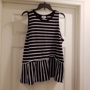 New Old Navy Black & White Tank